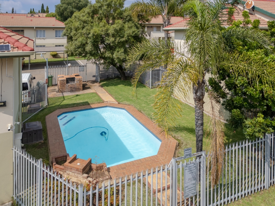 To Let 1 Bedroom Property for Rent in Eden Glen Gauteng
