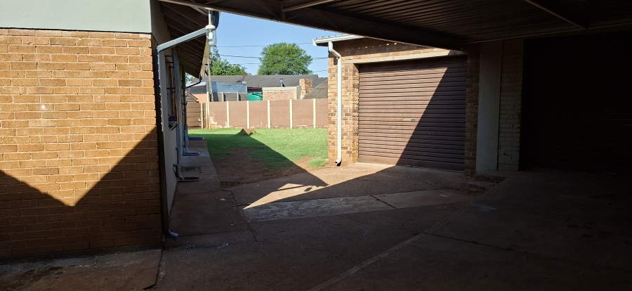 3 Bedroom Property for Sale in Edelweiss Gauteng