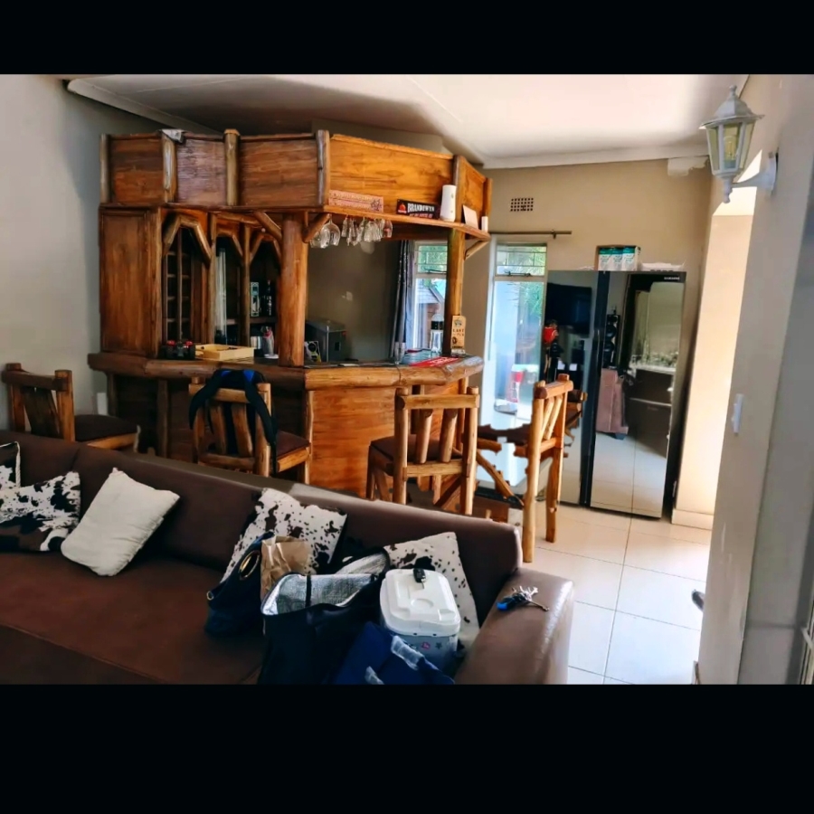 To Let 3 Bedroom Property for Rent in Vanderbijlpark Sw 2 Gauteng
