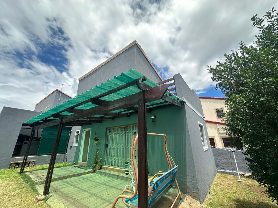 2 Bedroom Property for Sale in Halfway Gardens Gauteng