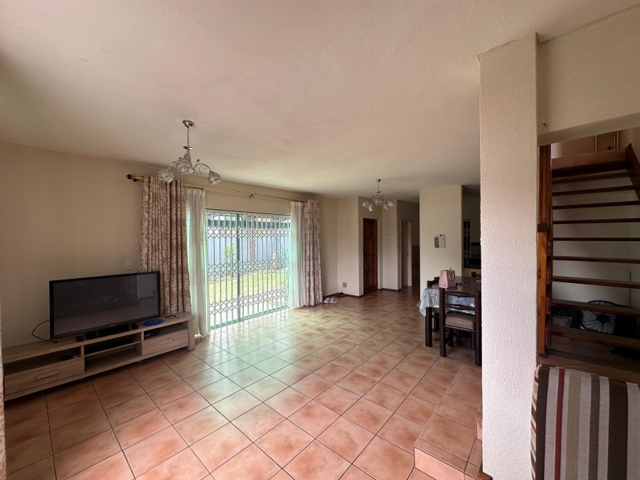 2 Bedroom Property for Sale in Halfway Gardens Gauteng
