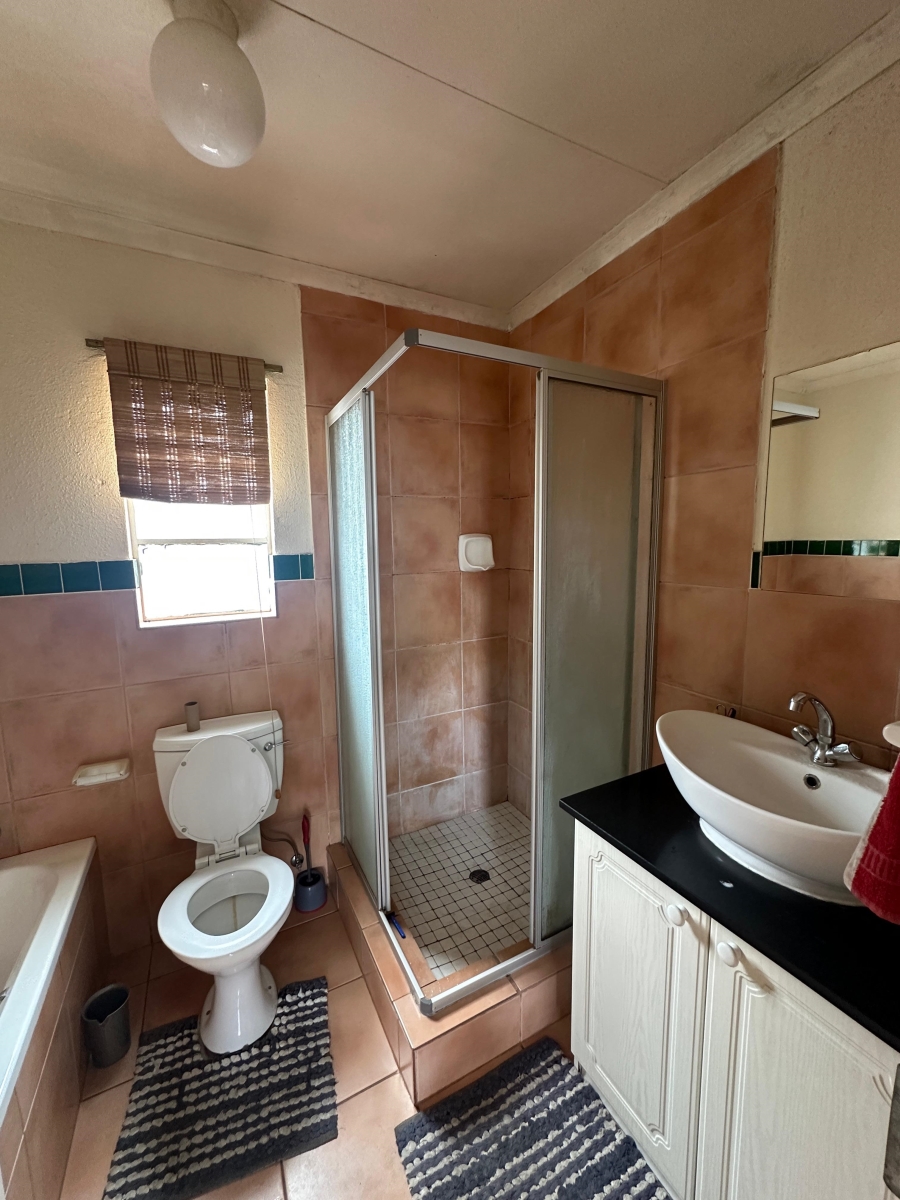 2 Bedroom Property for Sale in Halfway Gardens Gauteng
