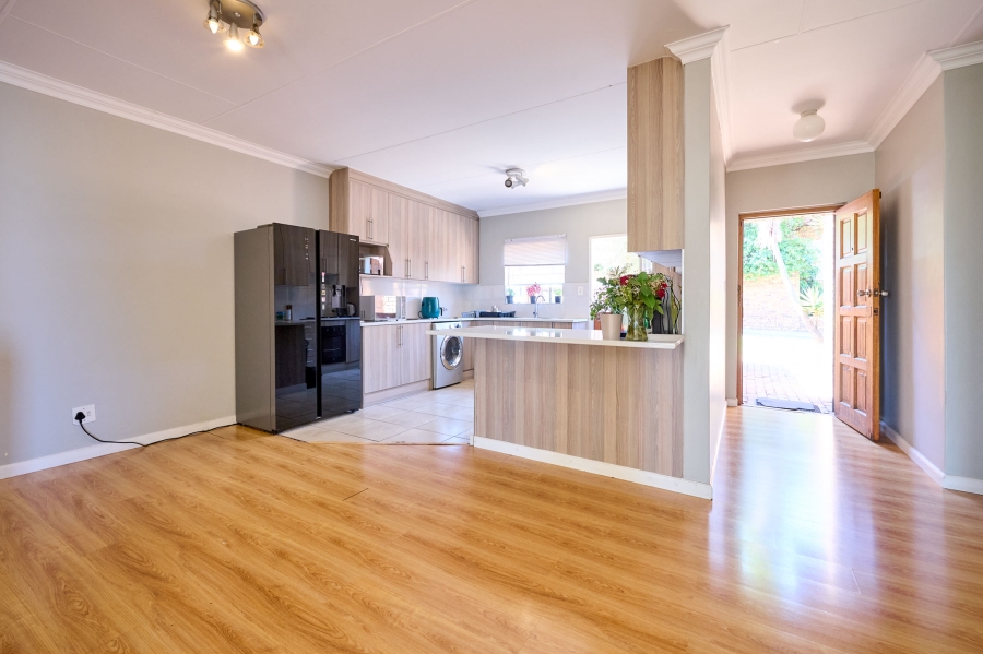3 Bedroom Property for Sale in Halfway Gardens Gauteng