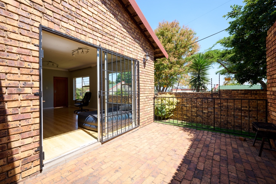3 Bedroom Property for Sale in Halfway Gardens Gauteng
