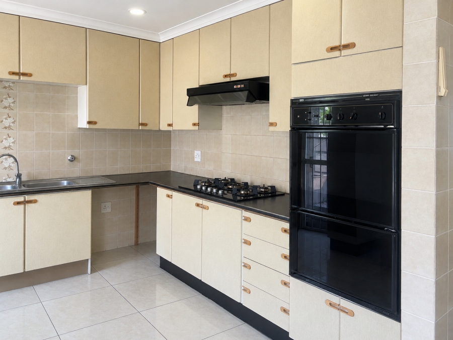 To Let 3 Bedroom Property for Rent in Woodmead Gauteng