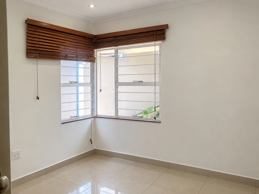 To Let 3 Bedroom Property for Rent in Woodmead Gauteng