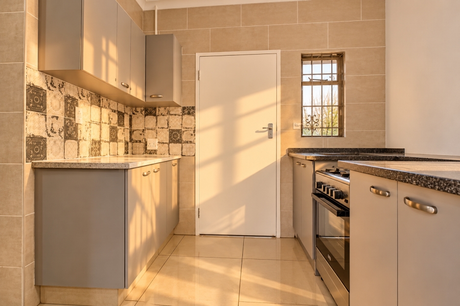 6 Bedroom Property for Sale in Florida Hills Gauteng
