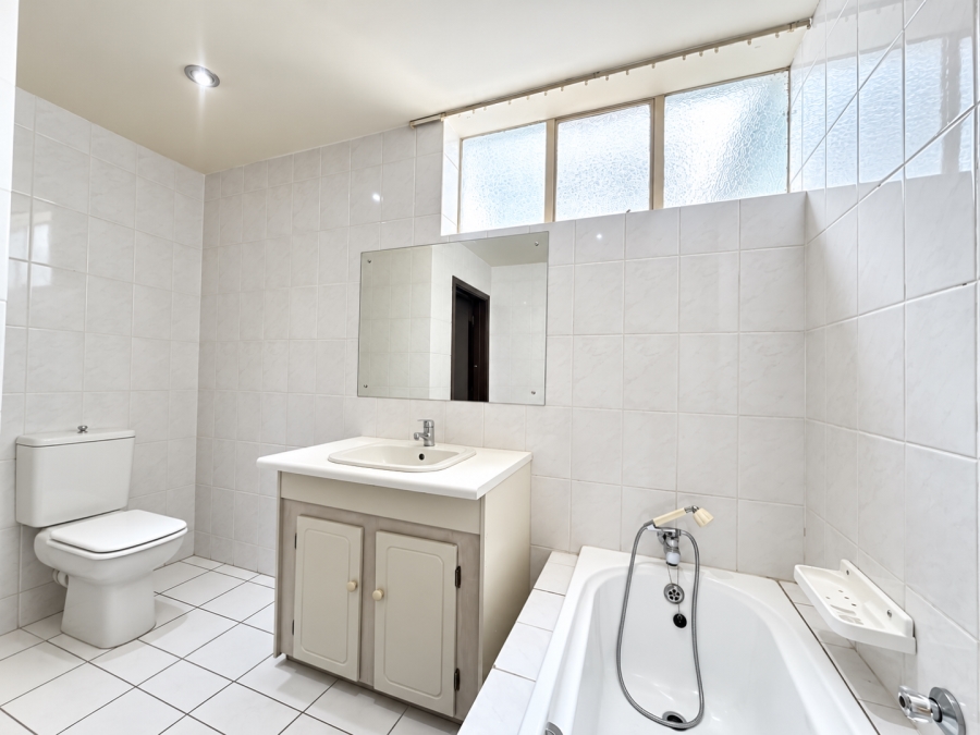 To Let 3 Bedroom Property for Rent in Killarney Gauteng