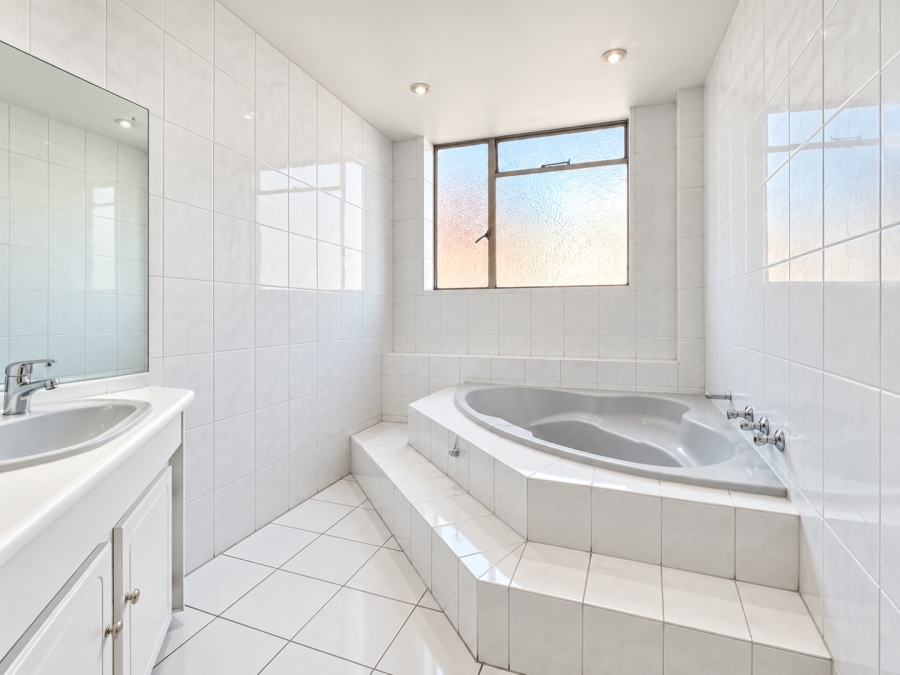 To Let 3 Bedroom Property for Rent in Killarney Gauteng