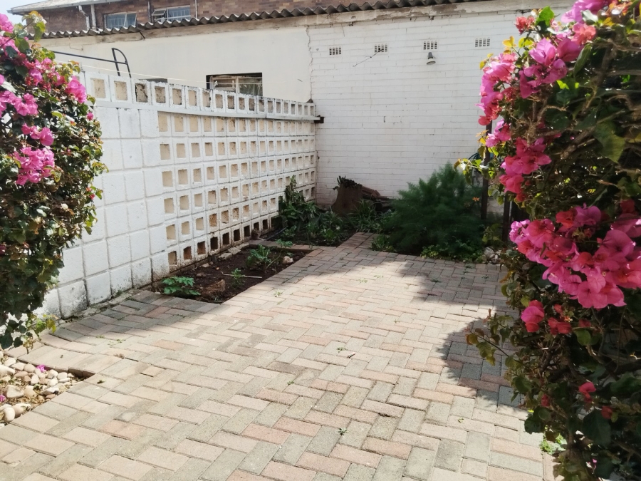 2 Bedroom Property for Sale in Bellevue East Gauteng