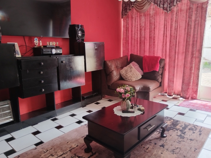 2 Bedroom Property for Sale in Bellevue East Gauteng