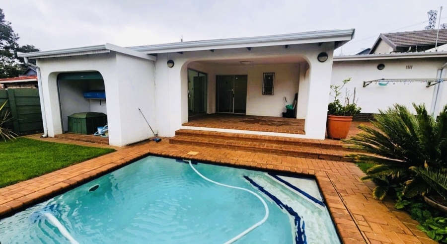 3 Bedroom Property for Sale in Dawnview Gauteng