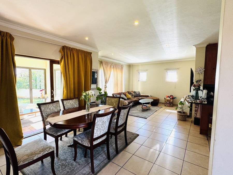3 Bedroom Property for Sale in Thatchfield Close Gauteng