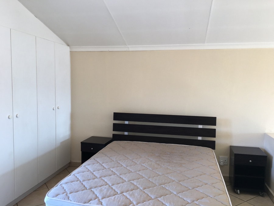 1 Bedroom Property for Sale in Mulbarton Gauteng