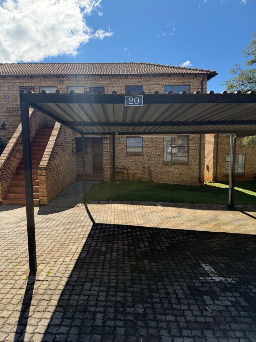 2 Bedroom Property for Sale in Amorosa Gauteng