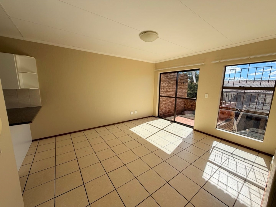 2 Bedroom Property for Sale in Amorosa Gauteng