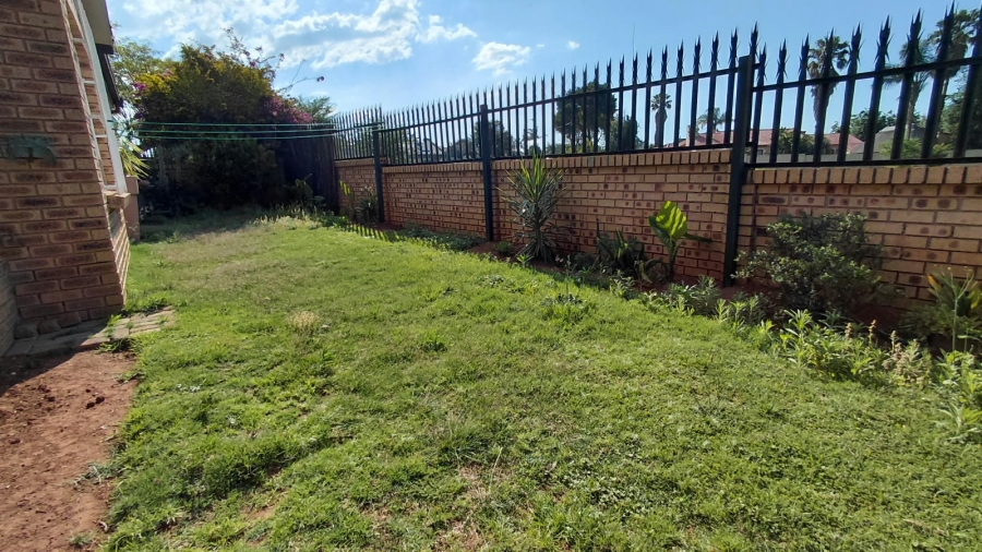 2 Bedroom Property for Sale in Randpoort Gauteng