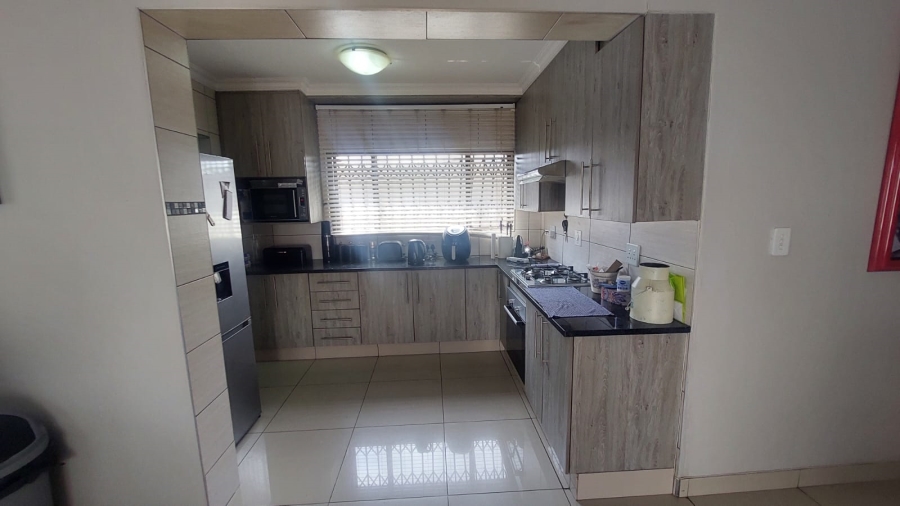 3 Bedroom Property for Sale in Greenhills Gauteng