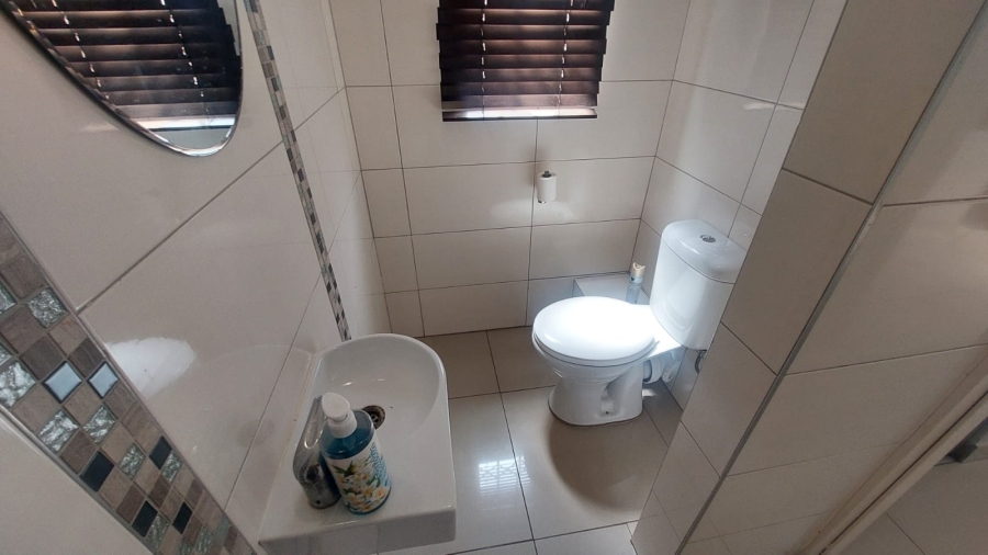 3 Bedroom Property for Sale in Greenhills Gauteng