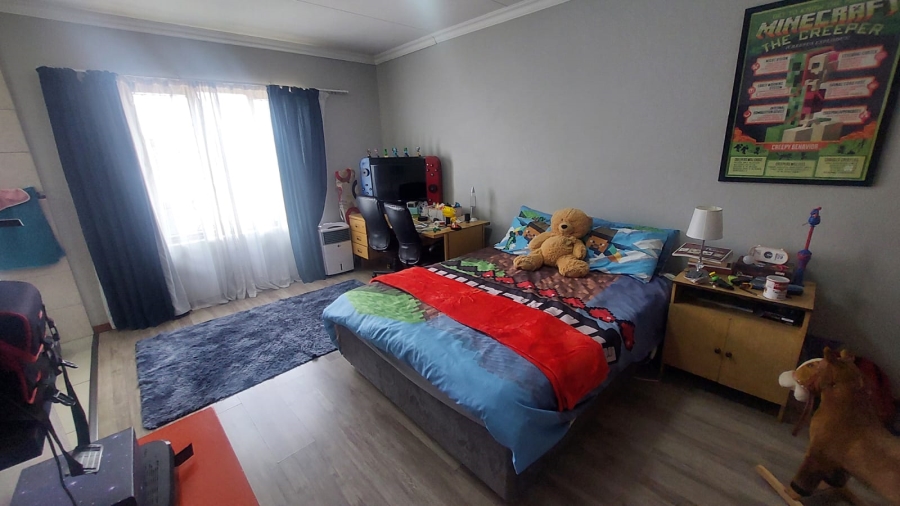 3 Bedroom Property for Sale in Greenhills Gauteng