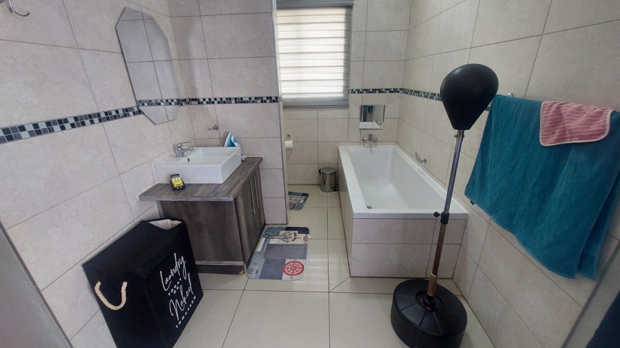 3 Bedroom Property for Sale in Greenhills Gauteng