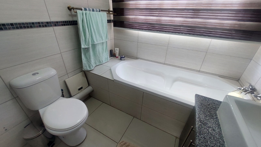 3 Bedroom Property for Sale in Greenhills Gauteng