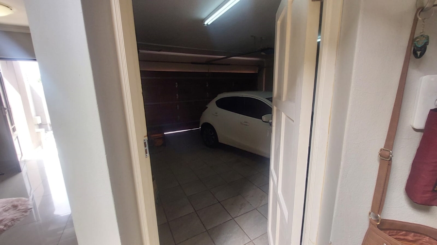 3 Bedroom Property for Sale in Greenhills Gauteng