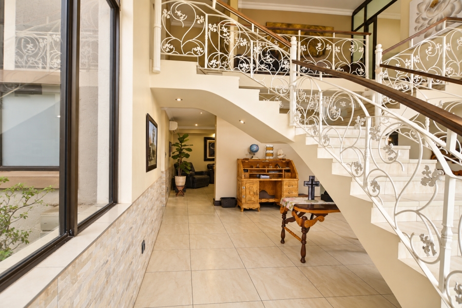 5 Bedroom Property for Sale in Sable Hills Gauteng