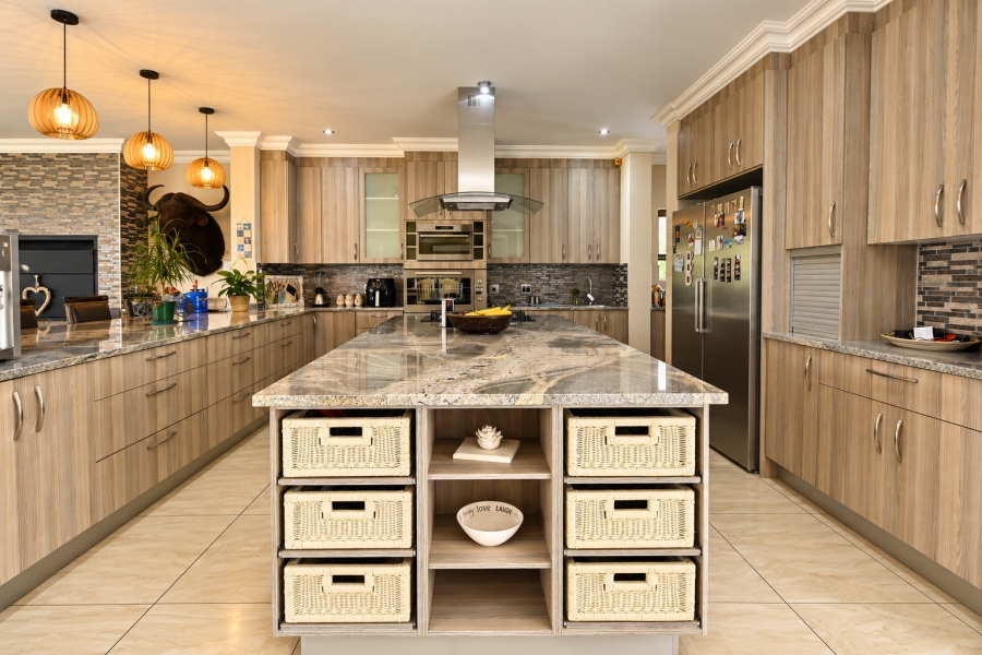 5 Bedroom Property for Sale in Sable Hills Gauteng