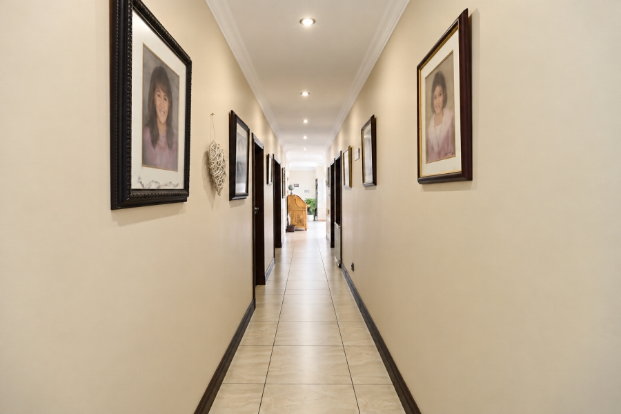 5 Bedroom Property for Sale in Sable Hills Gauteng