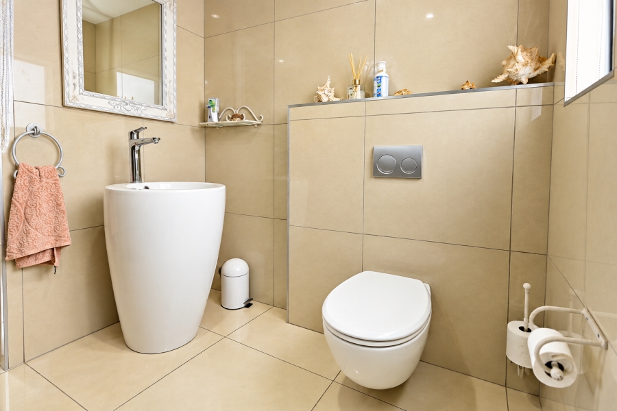 5 Bedroom Property for Sale in Sable Hills Gauteng