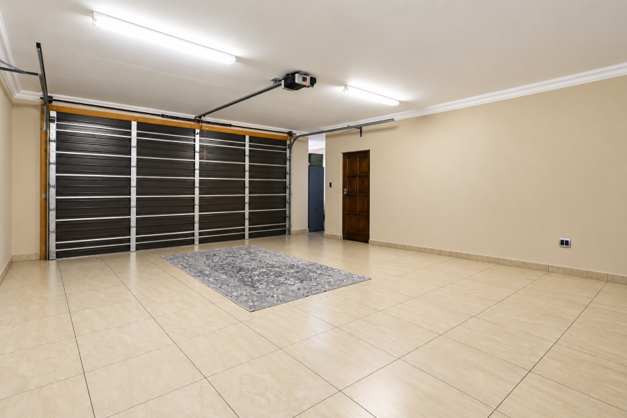 5 Bedroom Property for Sale in Sable Hills Gauteng