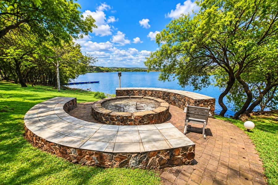 5 Bedroom Property for Sale in Sable Hills Gauteng