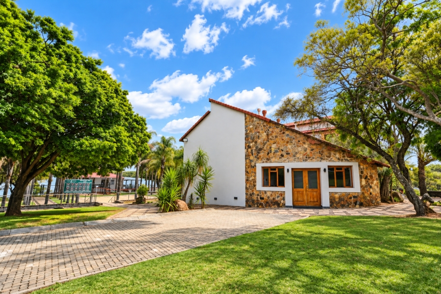 5 Bedroom Property for Sale in Sable Hills Gauteng