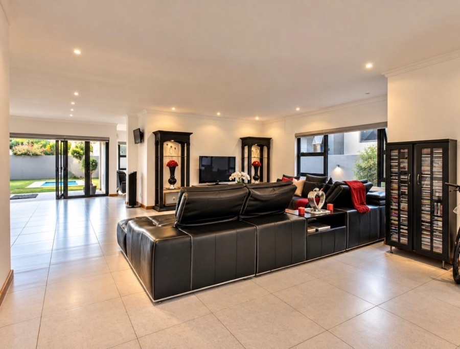 4 Bedroom Property for Sale in Eye of Africa Gauteng