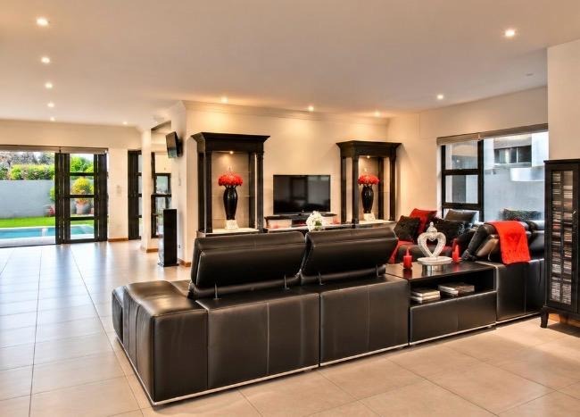 4 Bedroom Property for Sale in Eye of Africa Gauteng