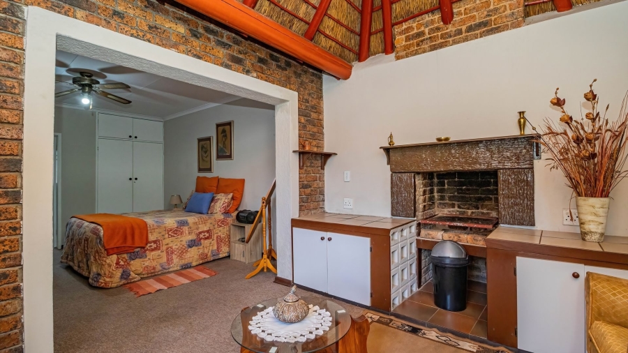 3 Bedroom Property for Sale in Bonaero Park Gauteng