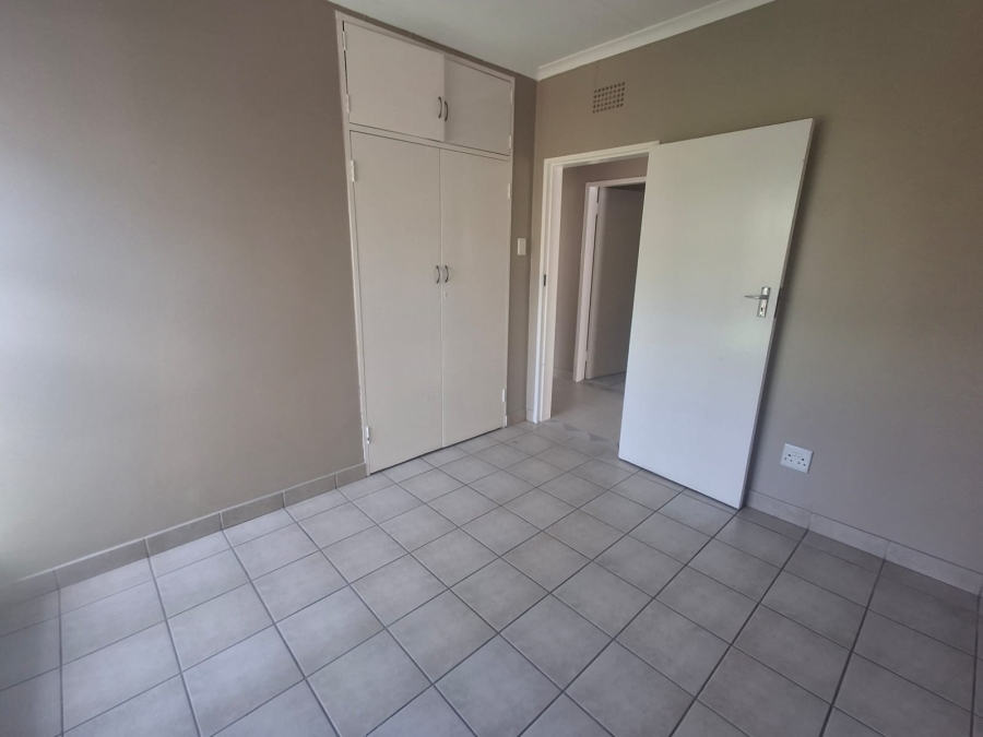To Let 3 Bedroom Property for Rent in Beyers Park Gauteng