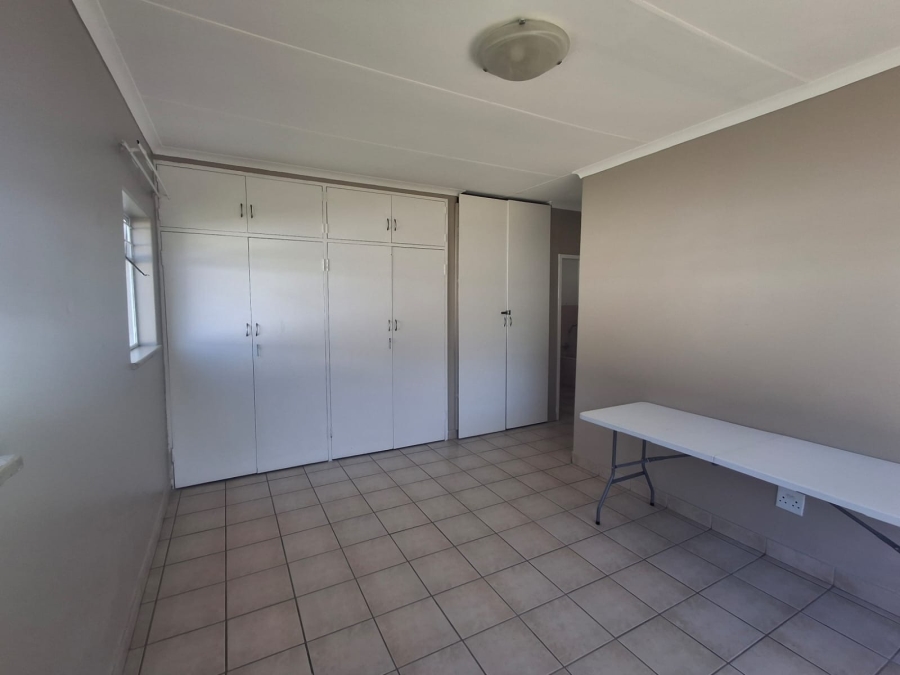 To Let 3 Bedroom Property for Rent in Beyers Park Gauteng