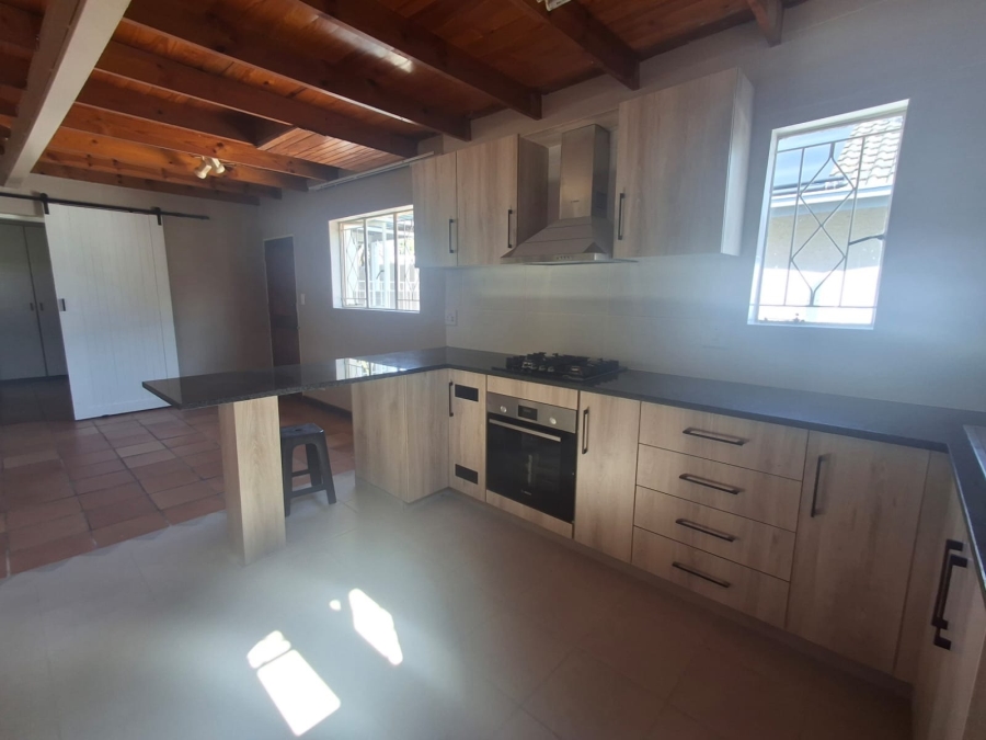 To Let 3 Bedroom Property for Rent in Beyers Park Gauteng