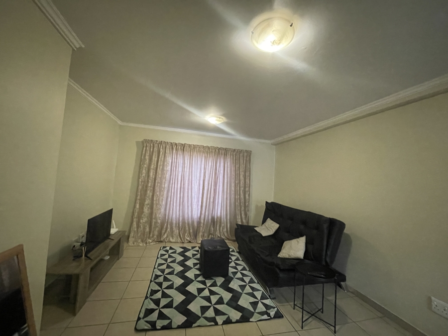 2 Bedroom Property for Sale in Noordwyk Gauteng