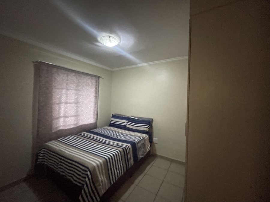 2 Bedroom Property for Sale in Noordwyk Gauteng