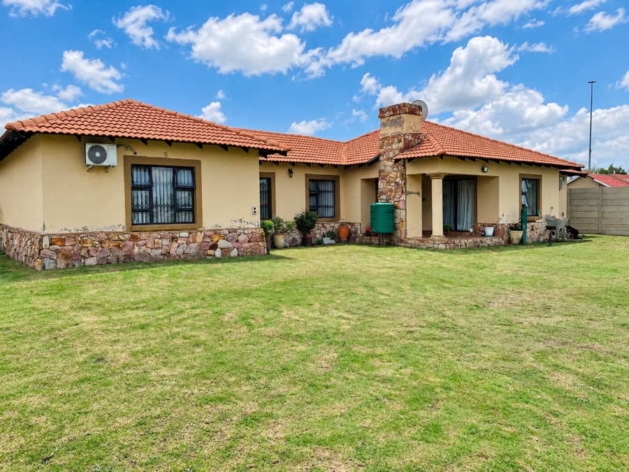 3 Bedroom Property for Sale in Jameson Park Gauteng
