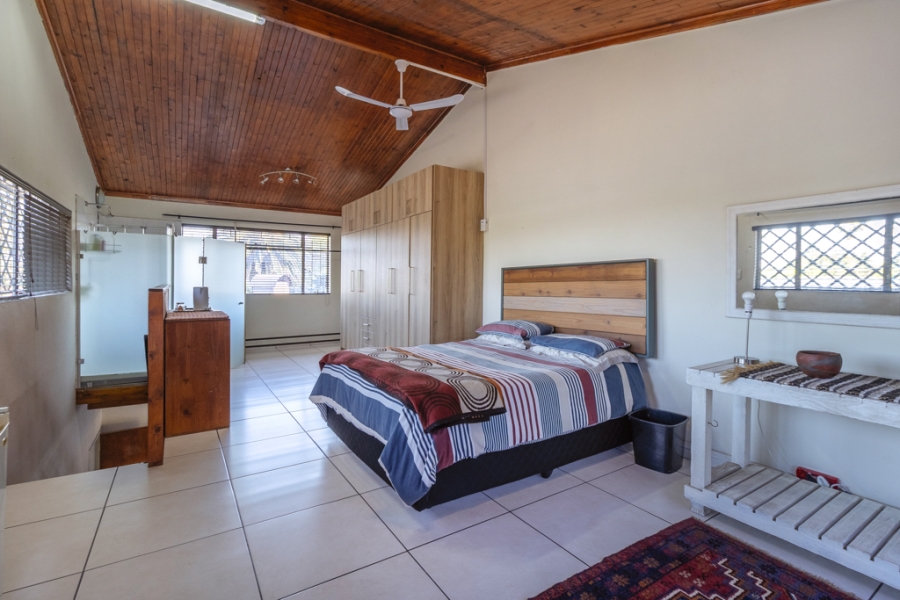 5 Bedroom Property for Sale in Waverley Gauteng