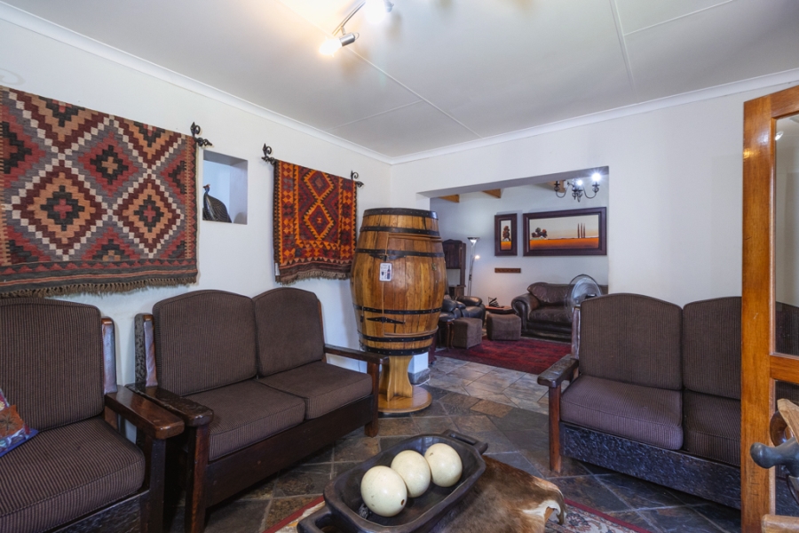 5 Bedroom Property for Sale in Waverley Gauteng