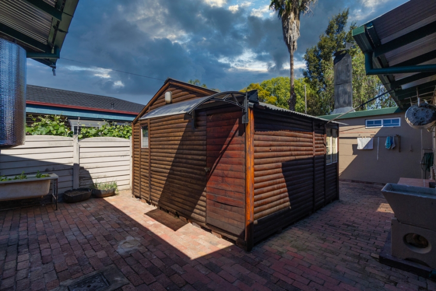 5 Bedroom Property for Sale in Waverley Gauteng