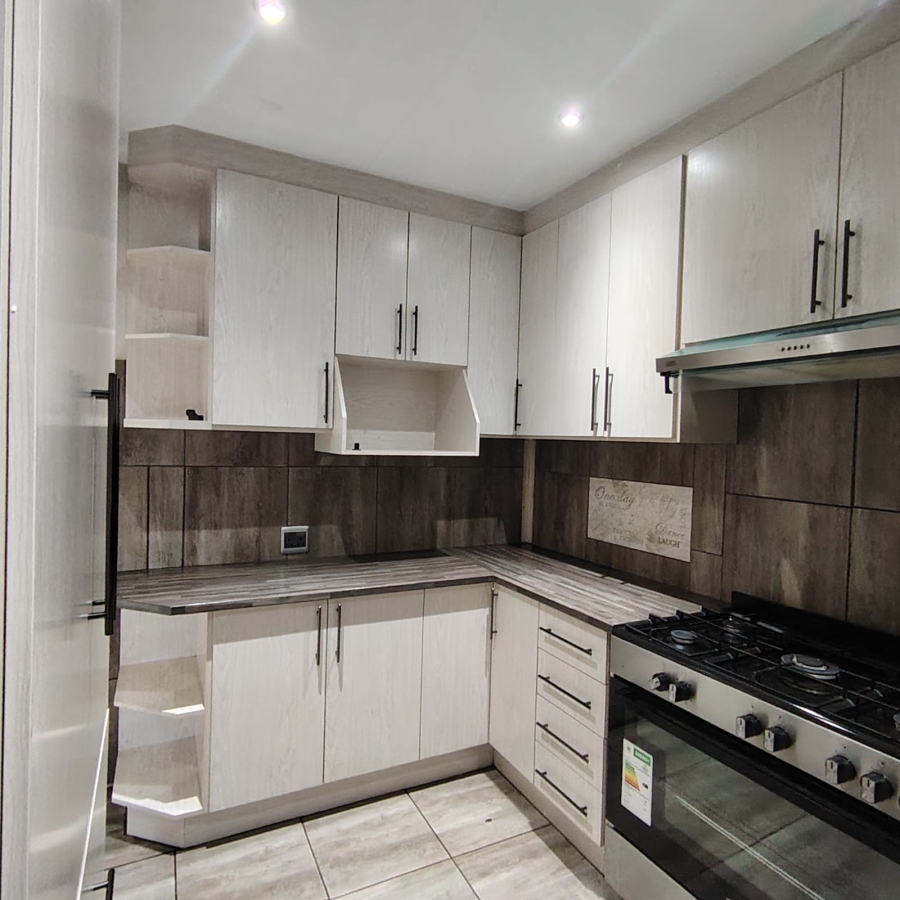 2 Bedroom Property for Sale in Doornpoort Gauteng