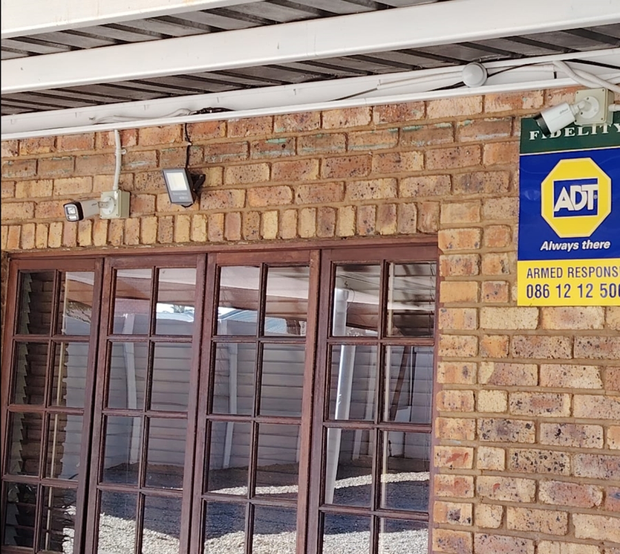 2 Bedroom Property for Sale in Doornpoort Gauteng