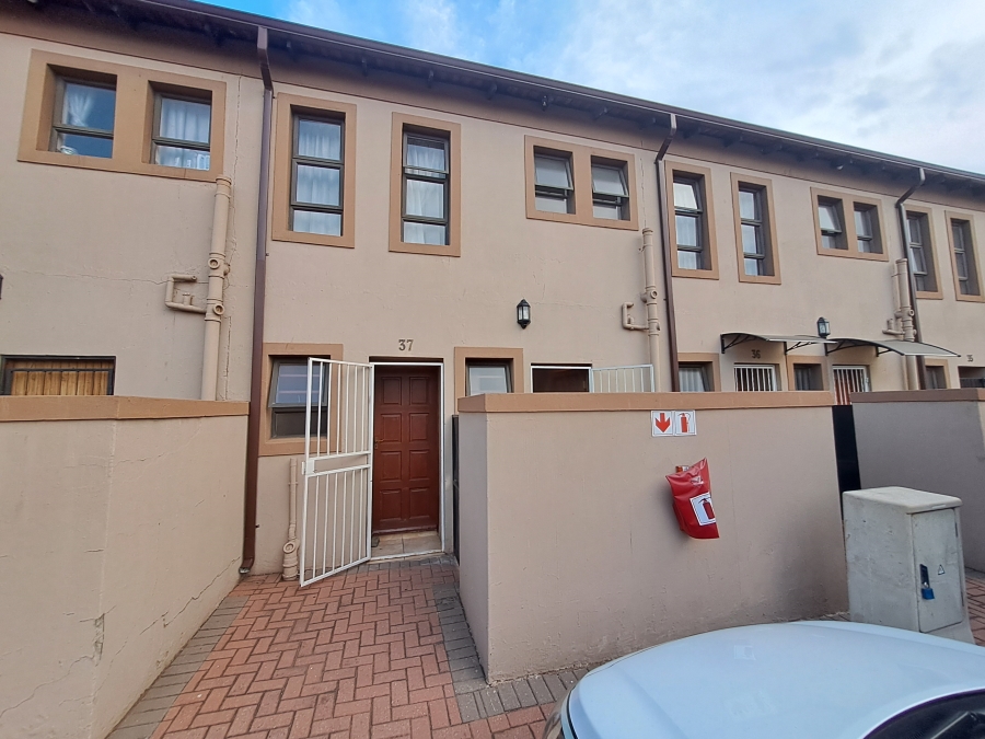 2 Bedroom Property for Sale in Heidelberg Gauteng