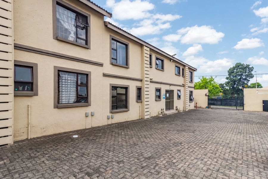 2 Bedroom Property for Sale in Franklin Roosevelt Park Gauteng